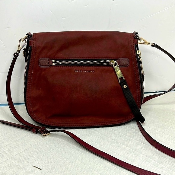 Marc Jacobs Trooper Small Nomad Burgundy Nylon Cross Body Bag - Picture 1 of 12